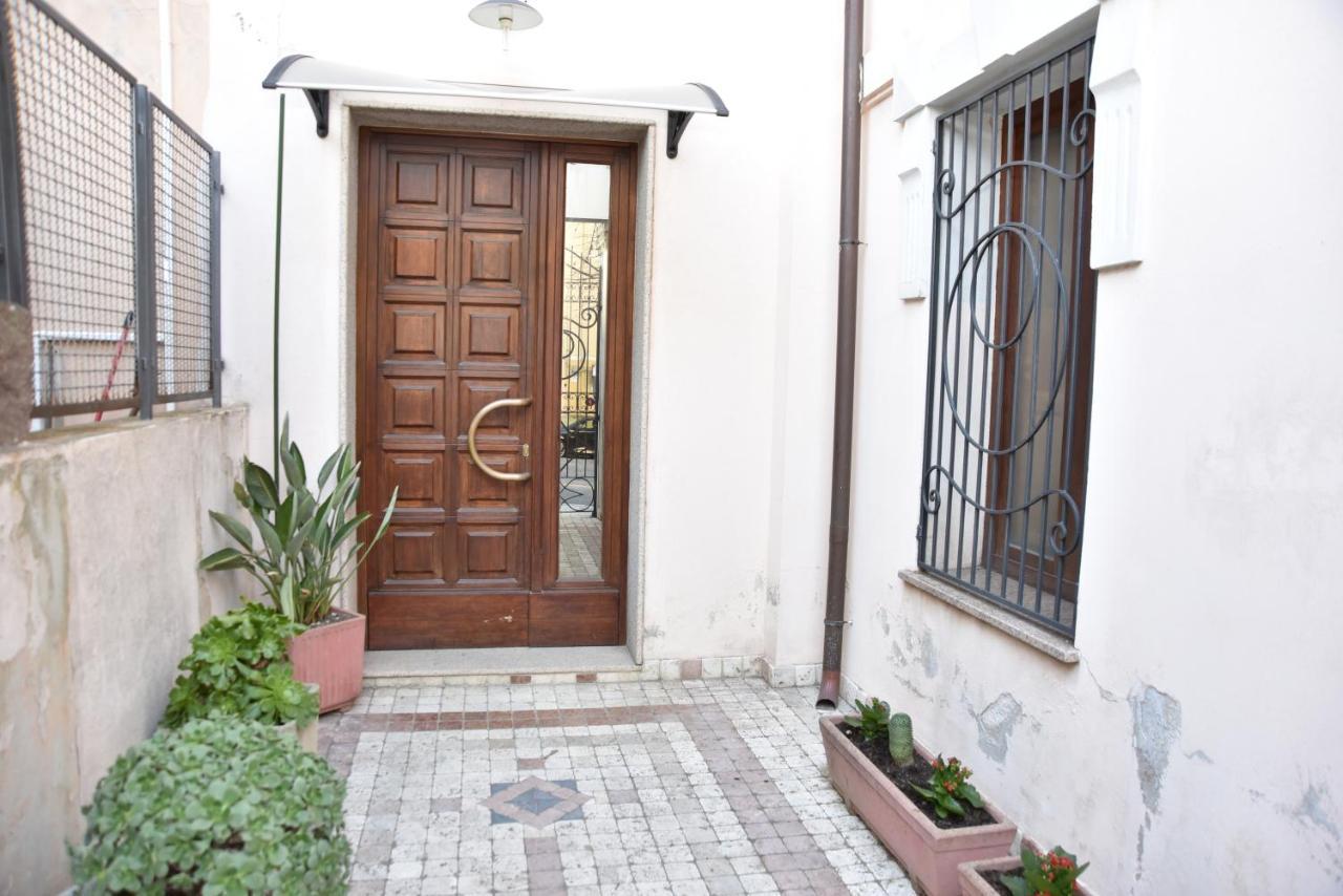 B&B Le Due Isole Νουόρο Εξωτερικό φωτογραφία